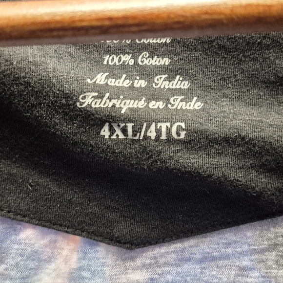 Robert Graham Blue and Orange Skull Graphic T-Shirt, 4XL - Picture 4 of 7